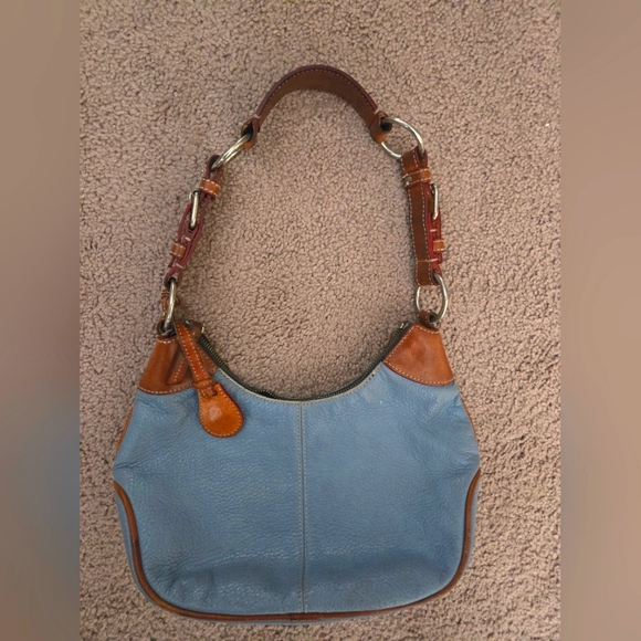 Dooney & Bourke Handbags - Dooney & Bourke baby blue Leather 💙 Mini Shoulder bag